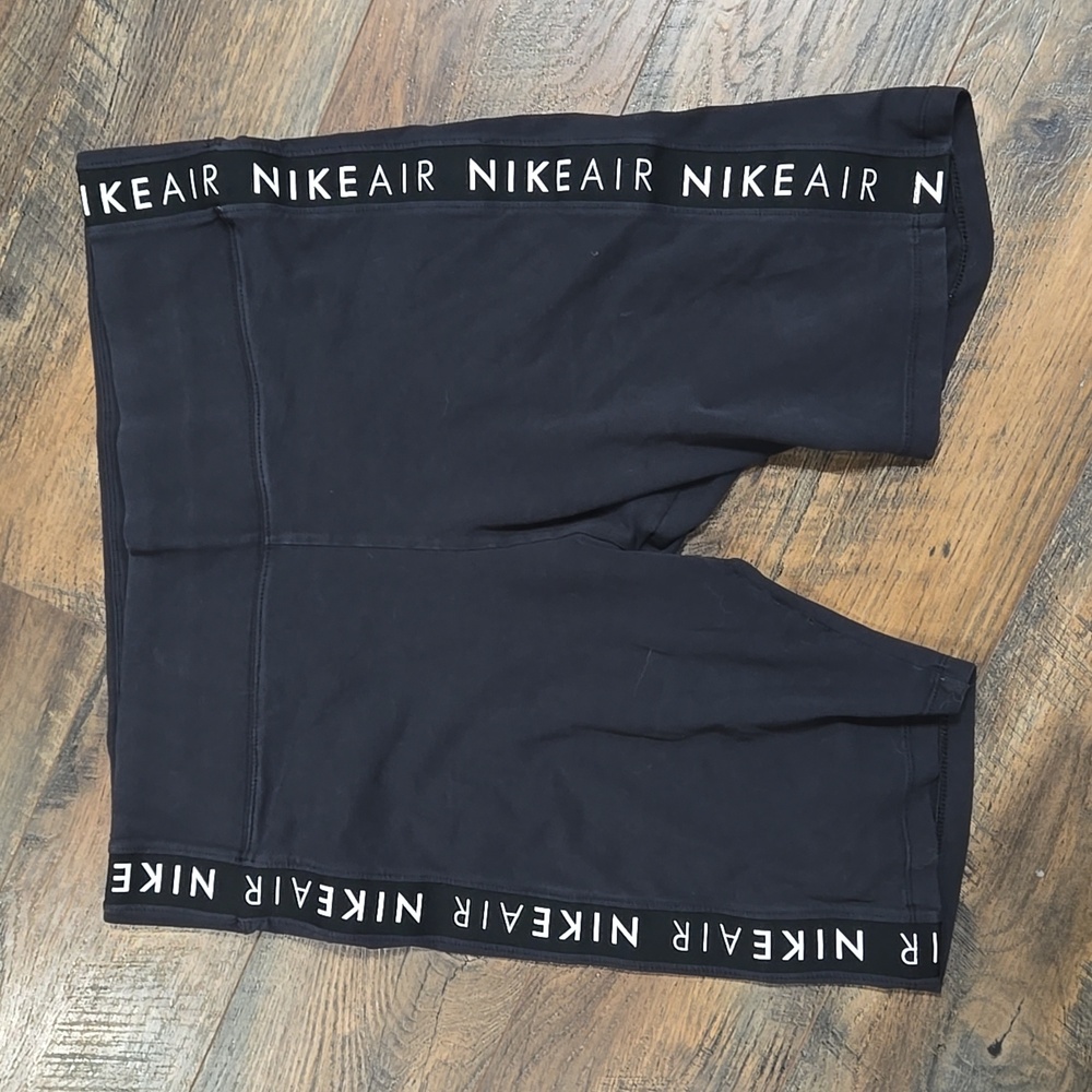 Nike Air Women's High Rise Bike Shorts